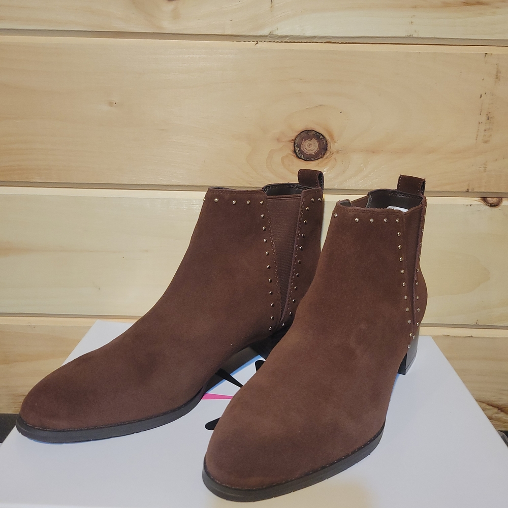 Isaac Mizrahi Suede Studded Brown Ankle Boots